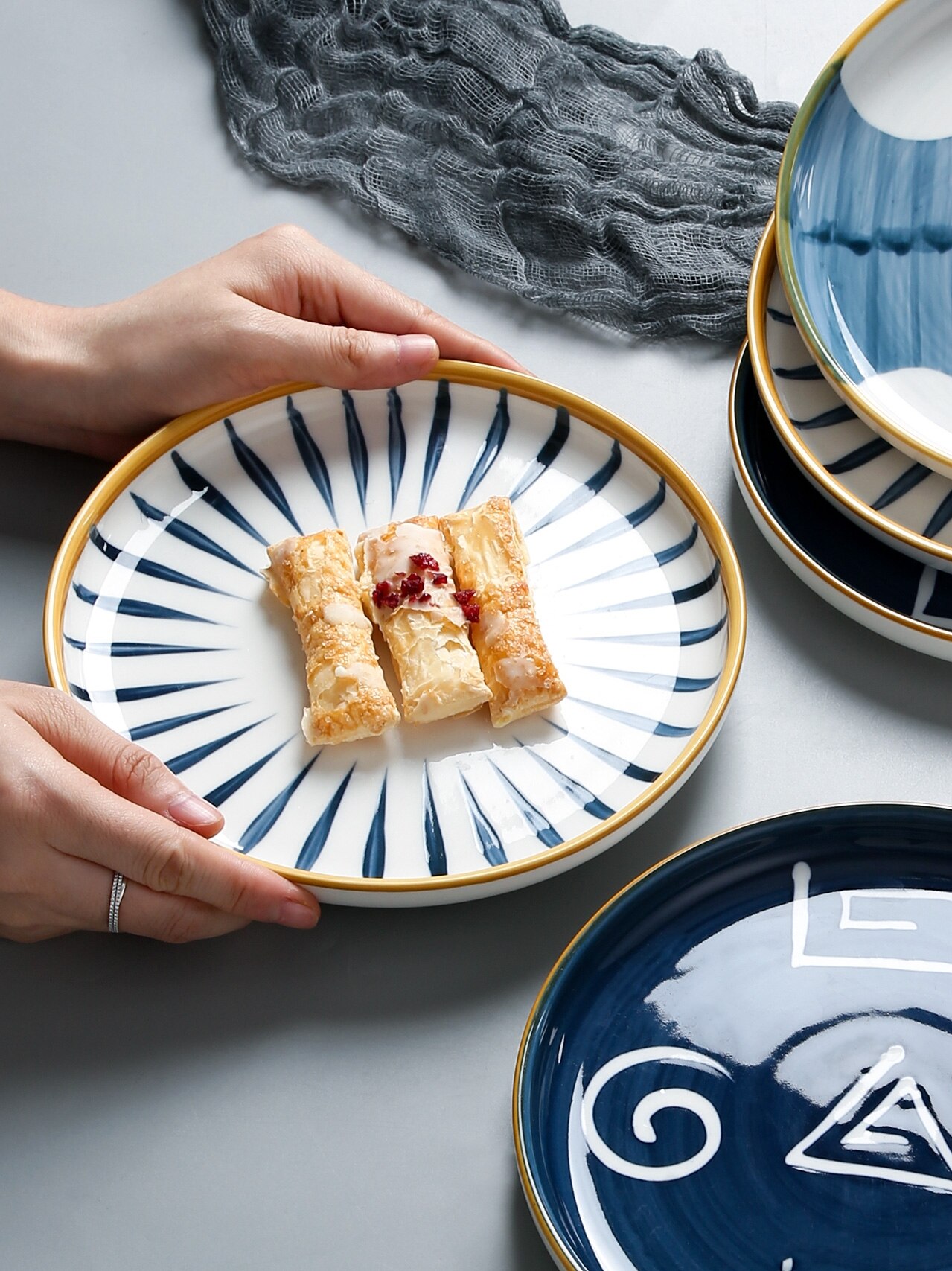 Serving Plate Dinner dish Underglaze Color Tableware Dish Steak Flat Plate Breakfast Plate Hand-painted Ceramic