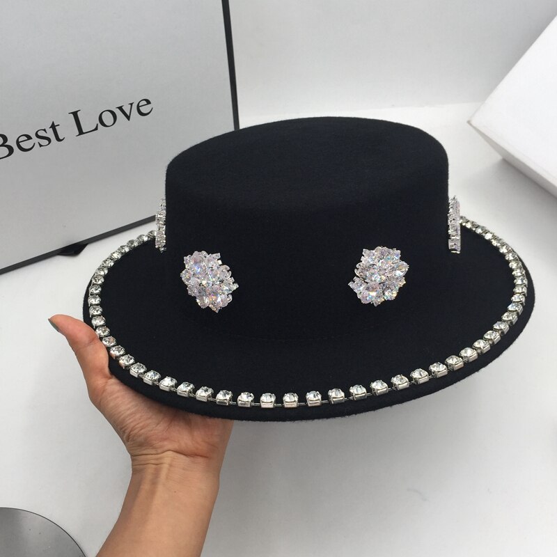 Fedora inverno lã diamante flor britânico chapéu liso para mulher ins vento restaurar antigas formas de francês preto diy artesanato