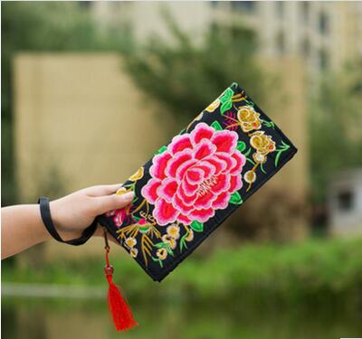 Heißer Preis-förderung Neueste Bestickte Brieftasche Geldbörse handgefertigt Ethnischen Blumen Stickerei Frauen Lange Brieftasche Schild Kupplung Handtasche