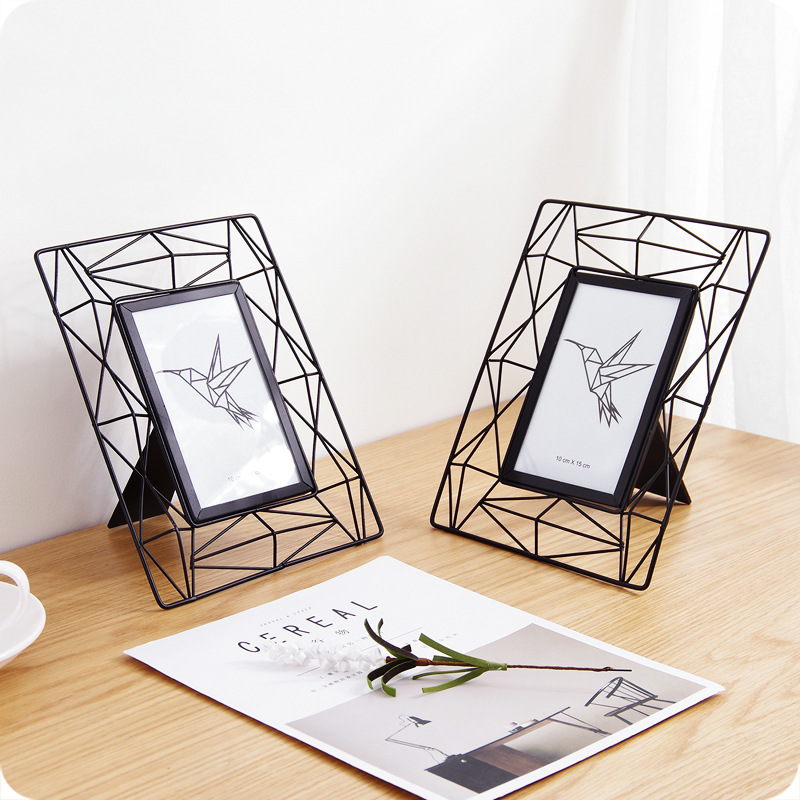 Nordic Simplicity Photo Frame Rectangle Metal Iron Skeleton Photo Frame Wedding Photo Home Desktop Decoration 6 Inch