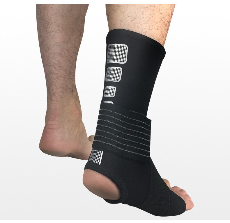 1pcs Elastic Ankle Support Brace for Basketball Sprain Prevention Adjustable Sports Compression Bandage Ankle Guard: Black / S