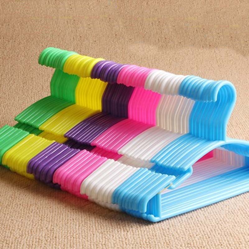 5 Stks/partij Draagbare Kleerhanger Kids Kinderen Peuter Baby Kleding Jas Plastic Hangers Haak Huishoudelijke Organizer