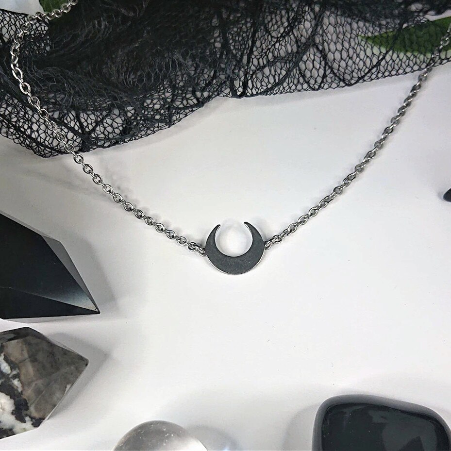 Halvmåne choker, himmelsk halskæde, hekse smykker, til kvinder, gotiske smykker, goth halskæde, moon choker