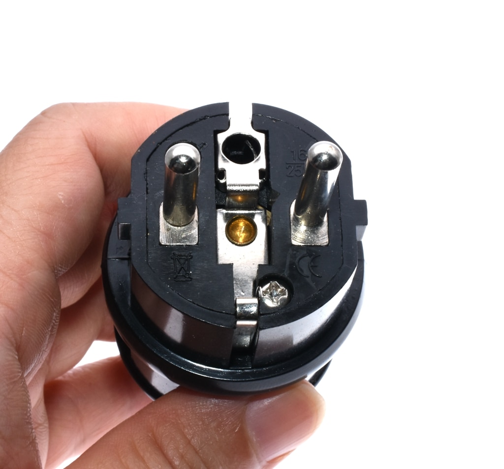 EU Waterproof IP54 Industrial Electrical Power French Type E Rewireable Plug Male Socket Outlet Adaptor 250V 4000W