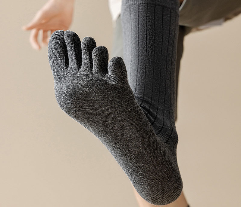 Calcetines hasta la rodilla a la con cinco dedos para hombre, calcetines a rayas de Color sólido hasta la pantorrilla, calcetines con punta abierta y absorción del sudor para primavera y verano, 5 dedos