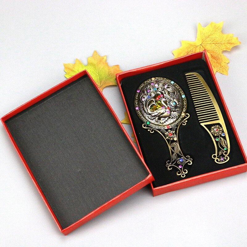Espejo de maquillaje Retro chino hueco tallado Rhinestone juego de espejo y peine