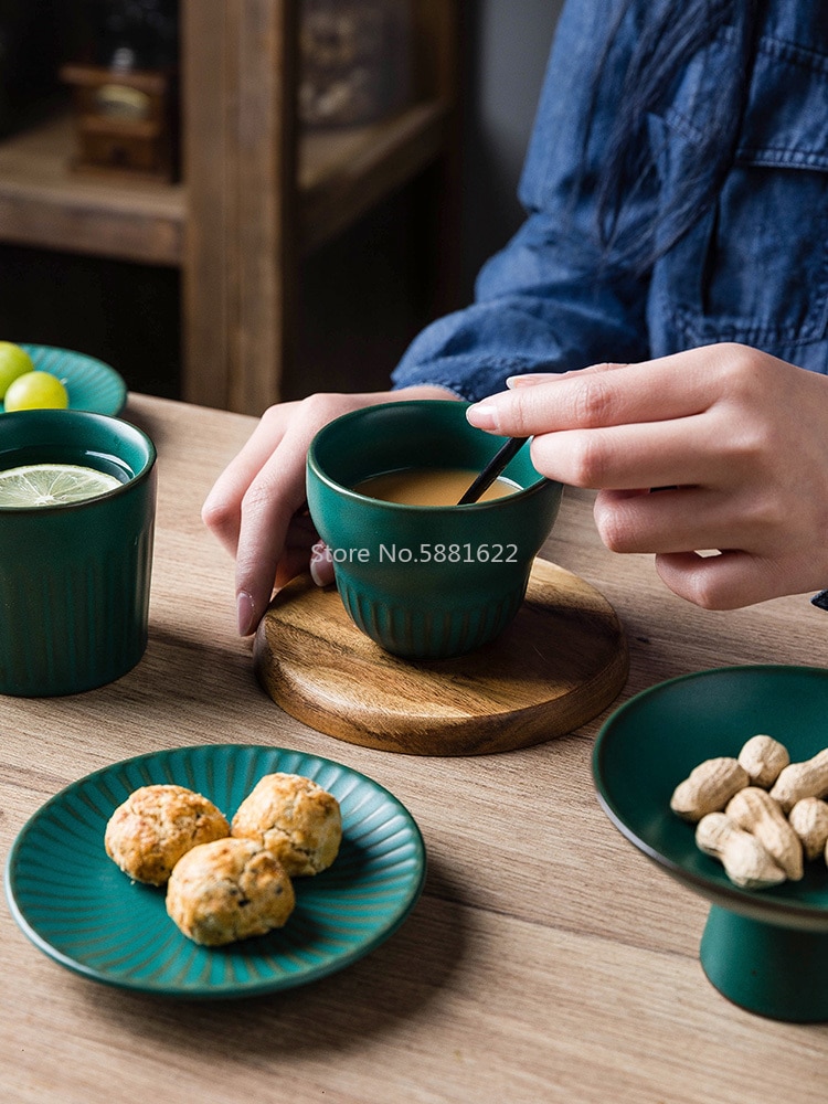 Europæisk vintage kaffekop sæt grøn luksus håndtag porcelæn te kopper kahve fincan takimlari hjem drinkware  ea6 byd