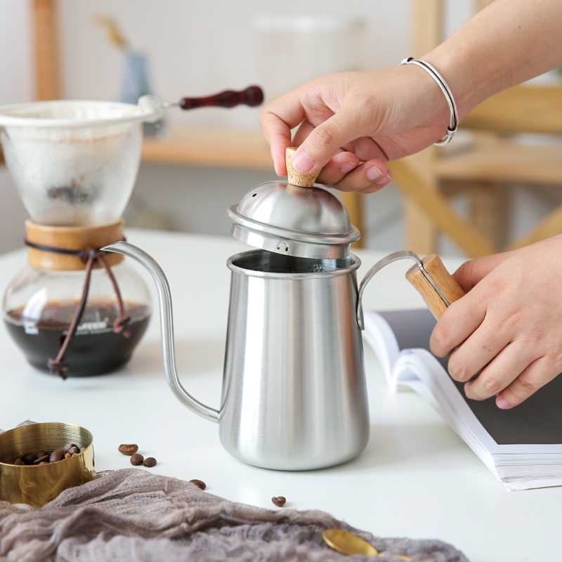 De café de acero inoxidable goteo de agua Delgado Caño erogación café Pour café de mango de madera leche Moka tetera proveedor