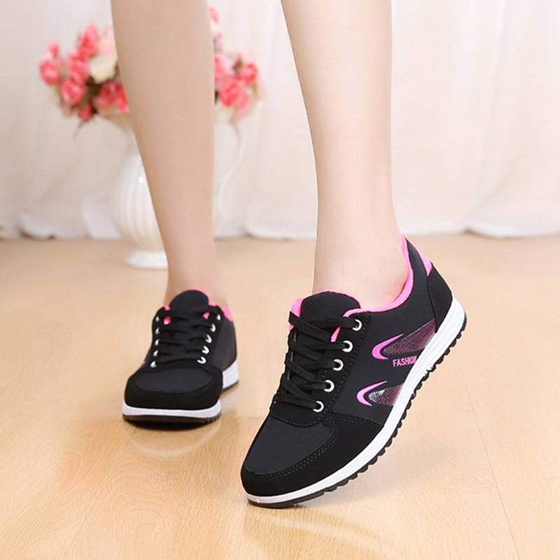 Chaussures de printemps et d'automne décontractées pour femmes, baskets plates à lacets à bout rond simple, de: Red / 6.5