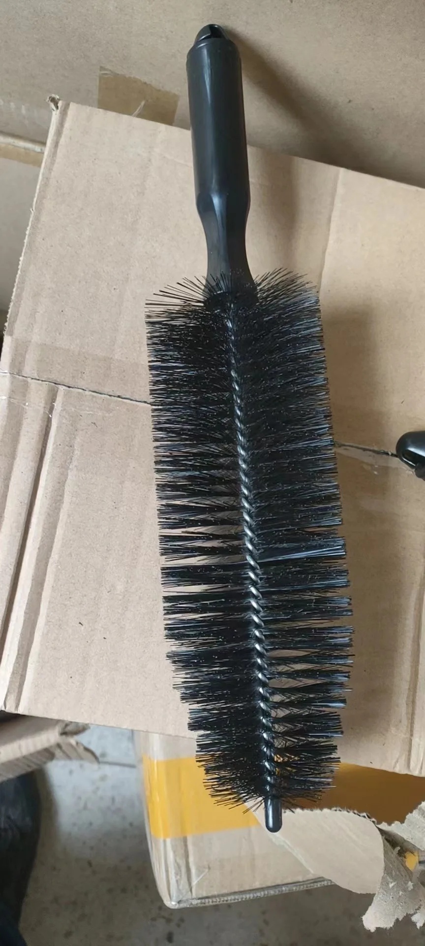 Krachtige reinigingsborstel voor autobanden en wielen Gespecialiseerde auto-schoonheidswasgereedschappen Sterke vuilverwijdering Spons/doek Br: Black