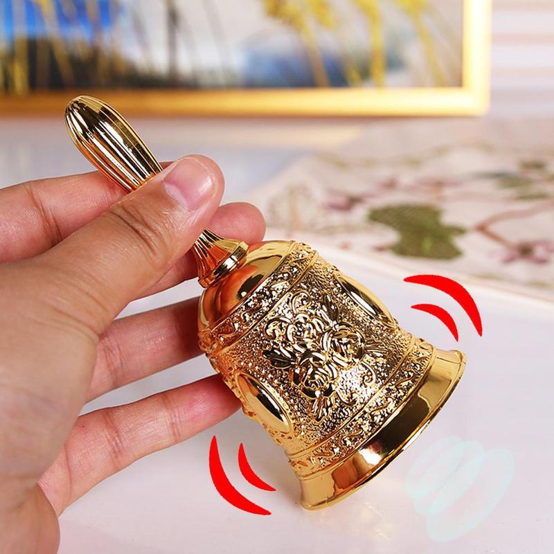 1Pcs Hand Bell Metal Tone Koperen Ring Alarm Hand Hold Dienst Call Bell Desktop Bel Thee Dinner Bells Game bells Xmas Klokken