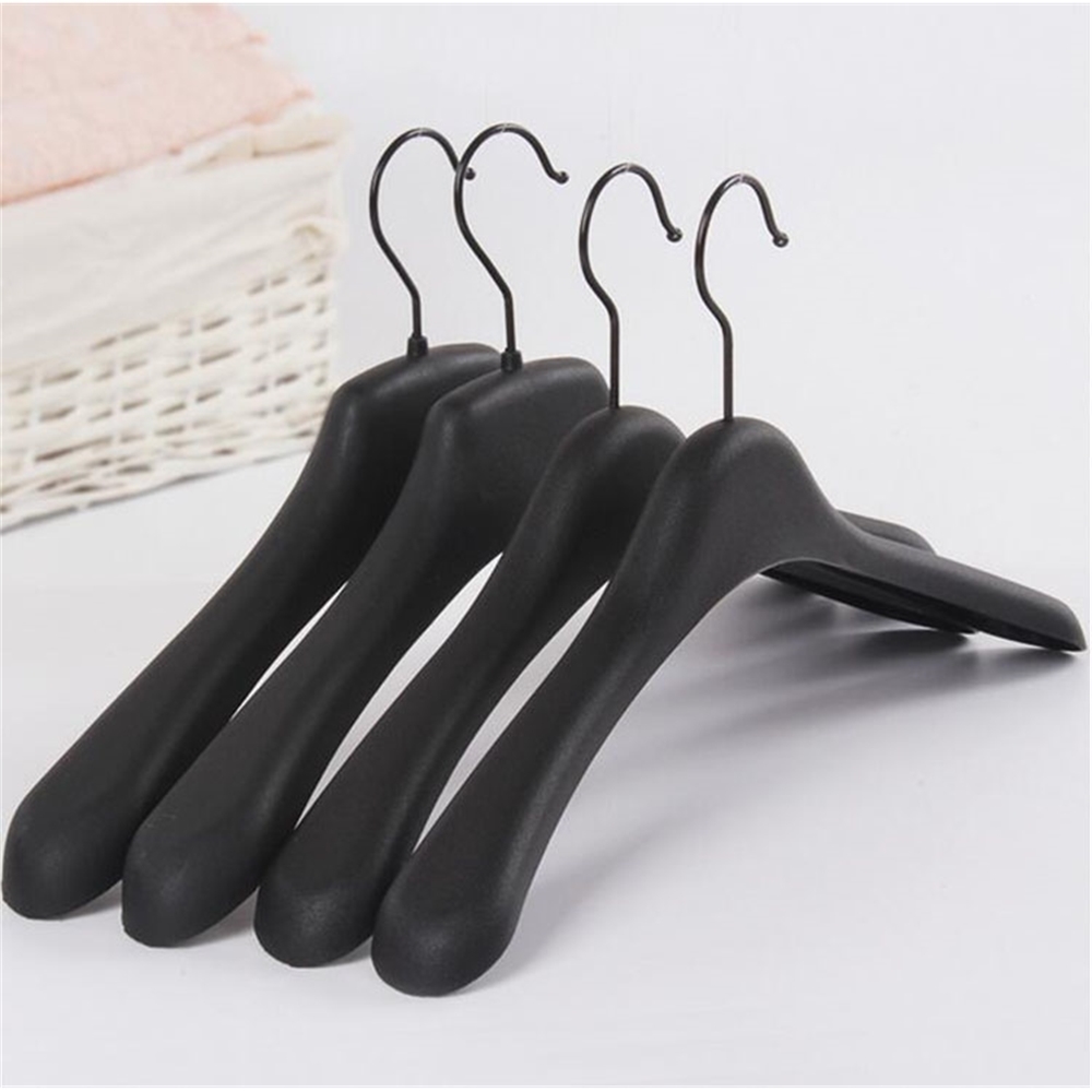 Cintre en plastique noir épais à épaules larges pour manteaux, veste et fourrure (5 pièces/lot)