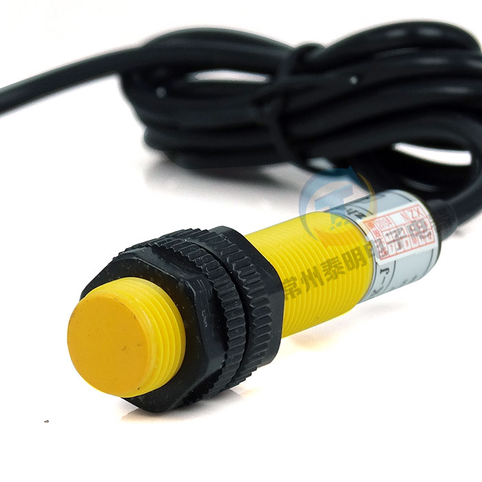 Electronic digital display and flat knitting machine knitting machine rotating equipment punch counter magnetic induction sensor