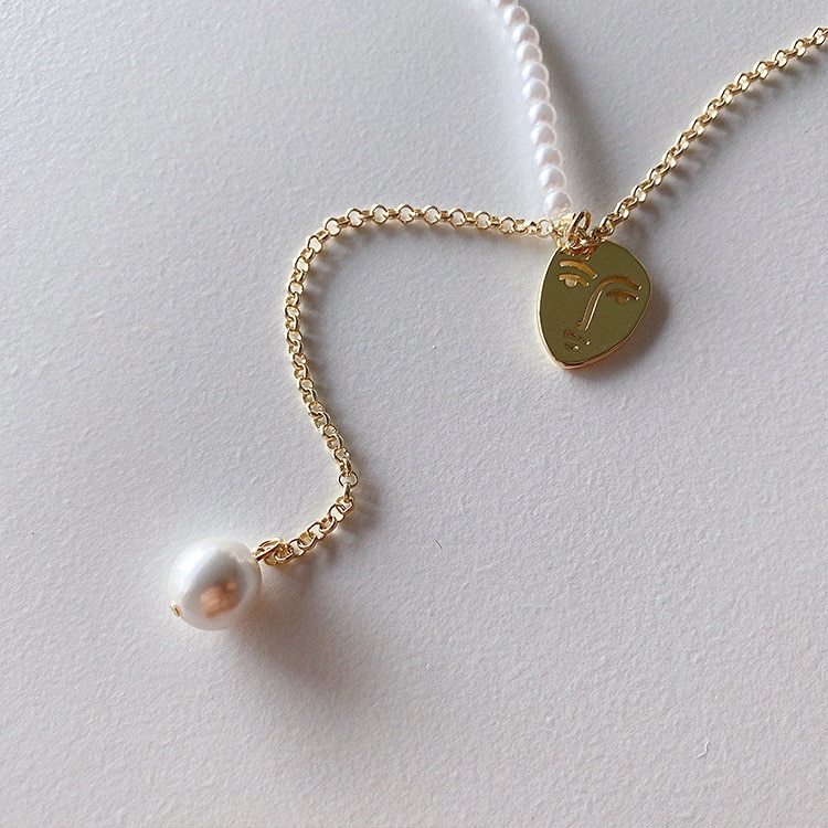 AOMU Korea Retro Metal Temperament Necklace Face Pearl Choker Chain Asymmetric Necklace for Women Jewelry