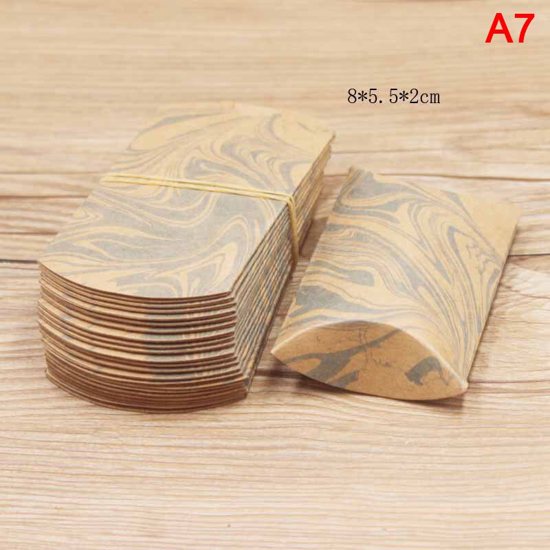 10Pcs Kraft Papier Doos Kussen Vorm Snoep Wedding Favor Supplies Dozen: A7