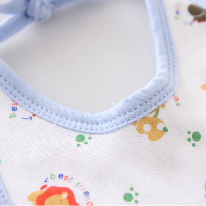 5Pcs Baby Katoen Mode Zachte Unisex Comfortabele Cartoon Patroon Slabbetjes Willekeurige Levering