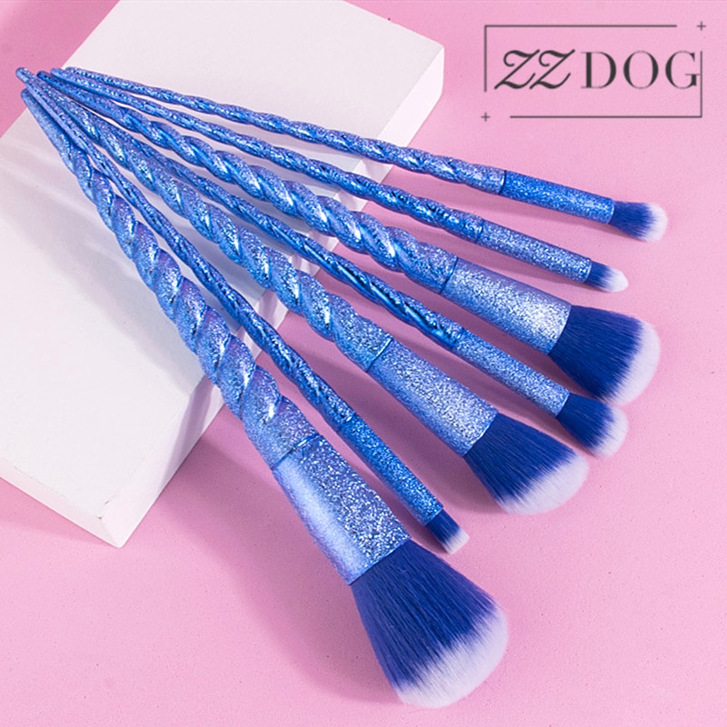 Zzdog 7 stuks make-upkwastenset zachte cosmetische schoonheidstools voor make-up poeder oogschaduw blush highlight compensatie