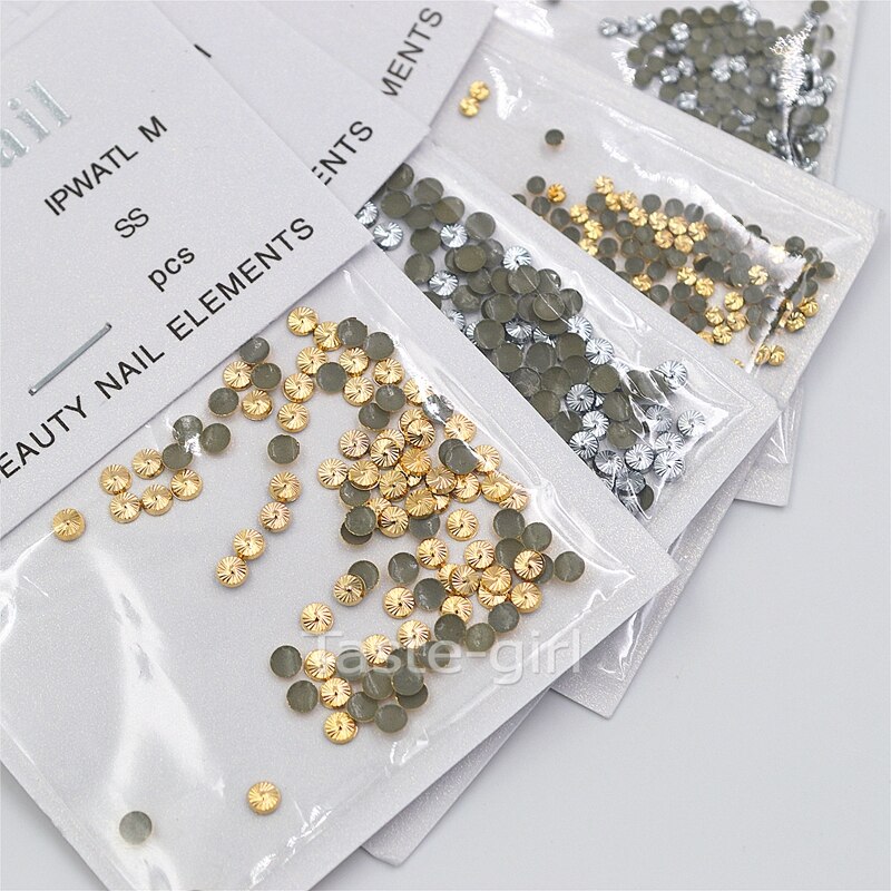 100 STKS ronde swirl goud zilver metal 3D Rhinestone glitter Nail Art Decoraties nagels accessoires sieraden Gereedschap 2 MM 3 MM