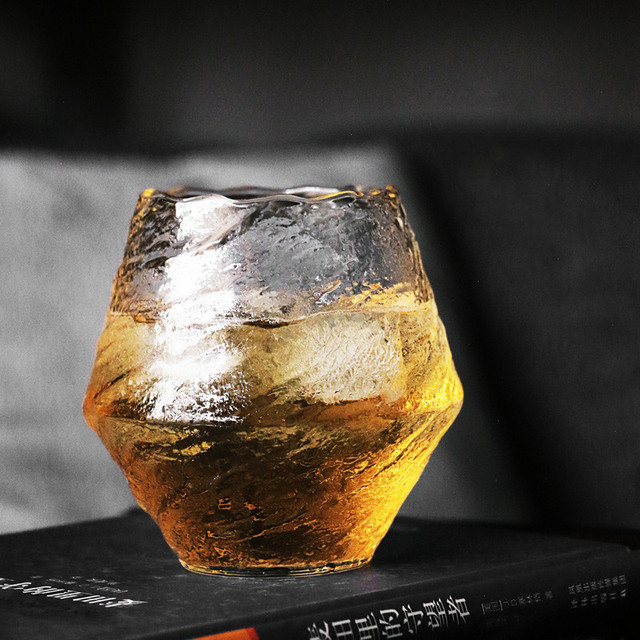 Japanese Hazy Air Wine Glass Snowflakes Falling Whiskey Tumbler Hammer Pattern Whisky Cup XO Brandy Drinking Glasses Wineglass: 1pc