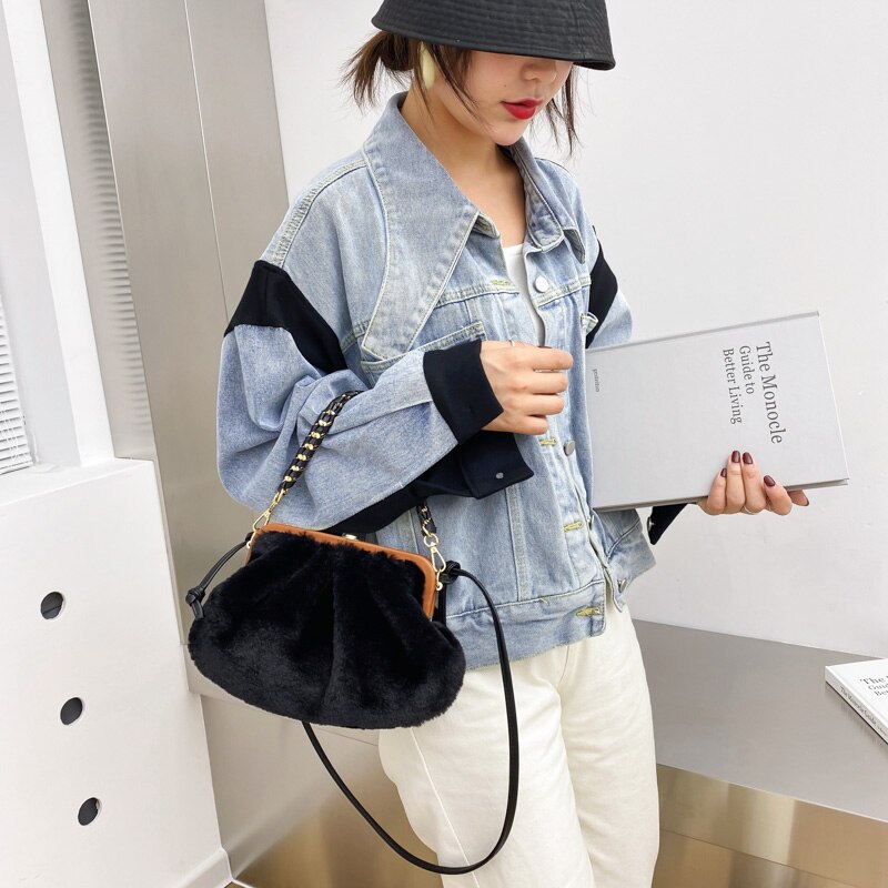 Faux Fur Small Soft Crossbody Bags for Women Winter Trend Shoulder Handbags Branded Trending Shell Bags and Purses