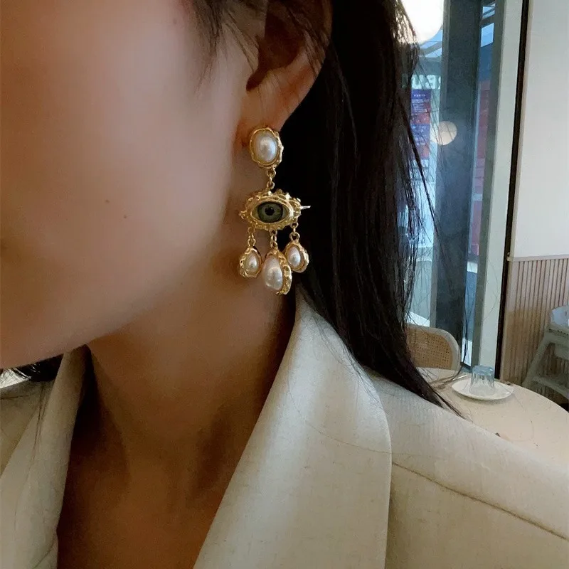 Pendientes largos de ojos grandes exagerados de estilo francés, pendientes de gotas de agua con perlas a la