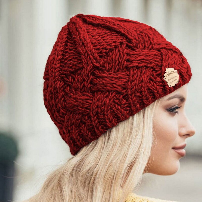 Knit hats For Women Beaines winter Breathable Hip-hop Gorras Simple Hat Warm Solid Casual Lady Knitted cap: wine red