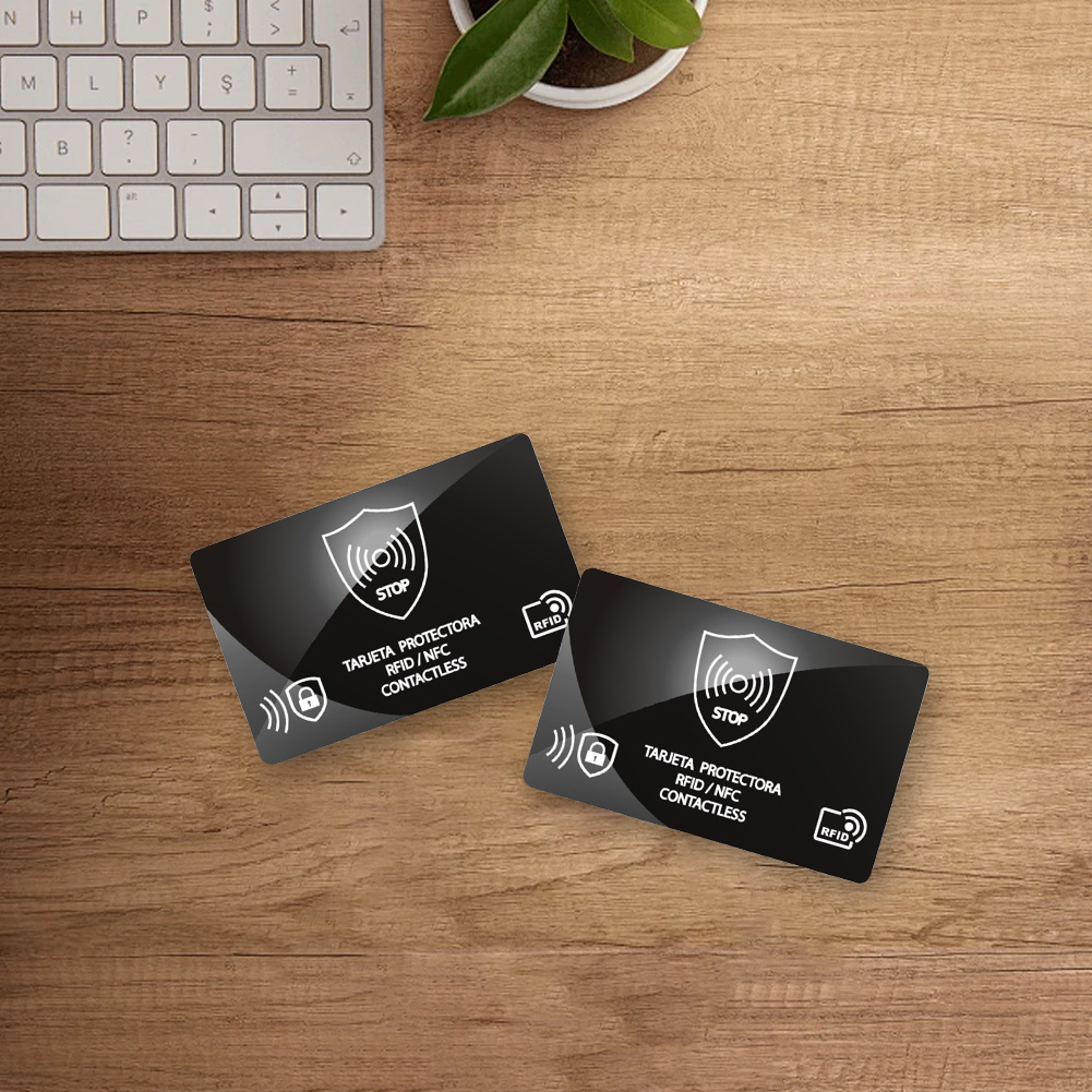 5-50PCS Draagbare RFID-blokkeerkaart Eén kaart Beschermt de hele portemonnee NFC-debit Credit Paspoortbeschermer RFID-blokkering Ultradun