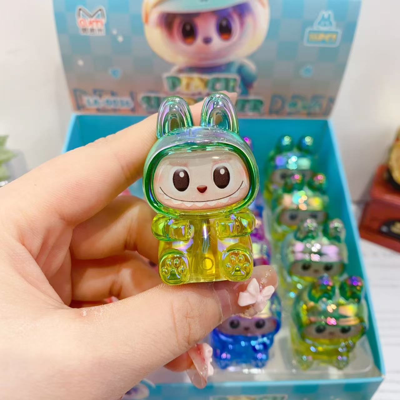 Cute Cartoon doll pencil sharpener Portable manual pencil sharpener with 3D soft rubber shape student stationery prize