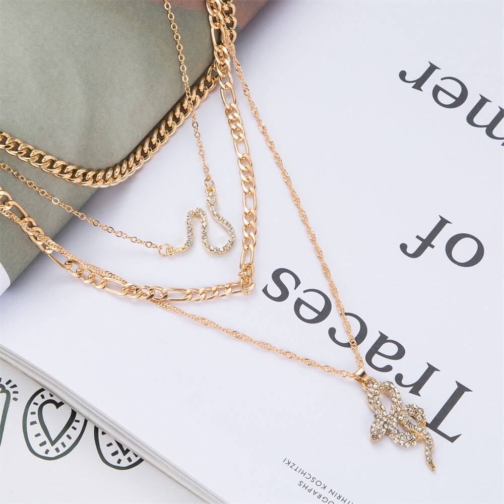 Bohemian Multilayer Chain Crystal Snake Pendant Necklace for Women Vintage Geometric Thick Chain Collar Necklace Punk Jewelry