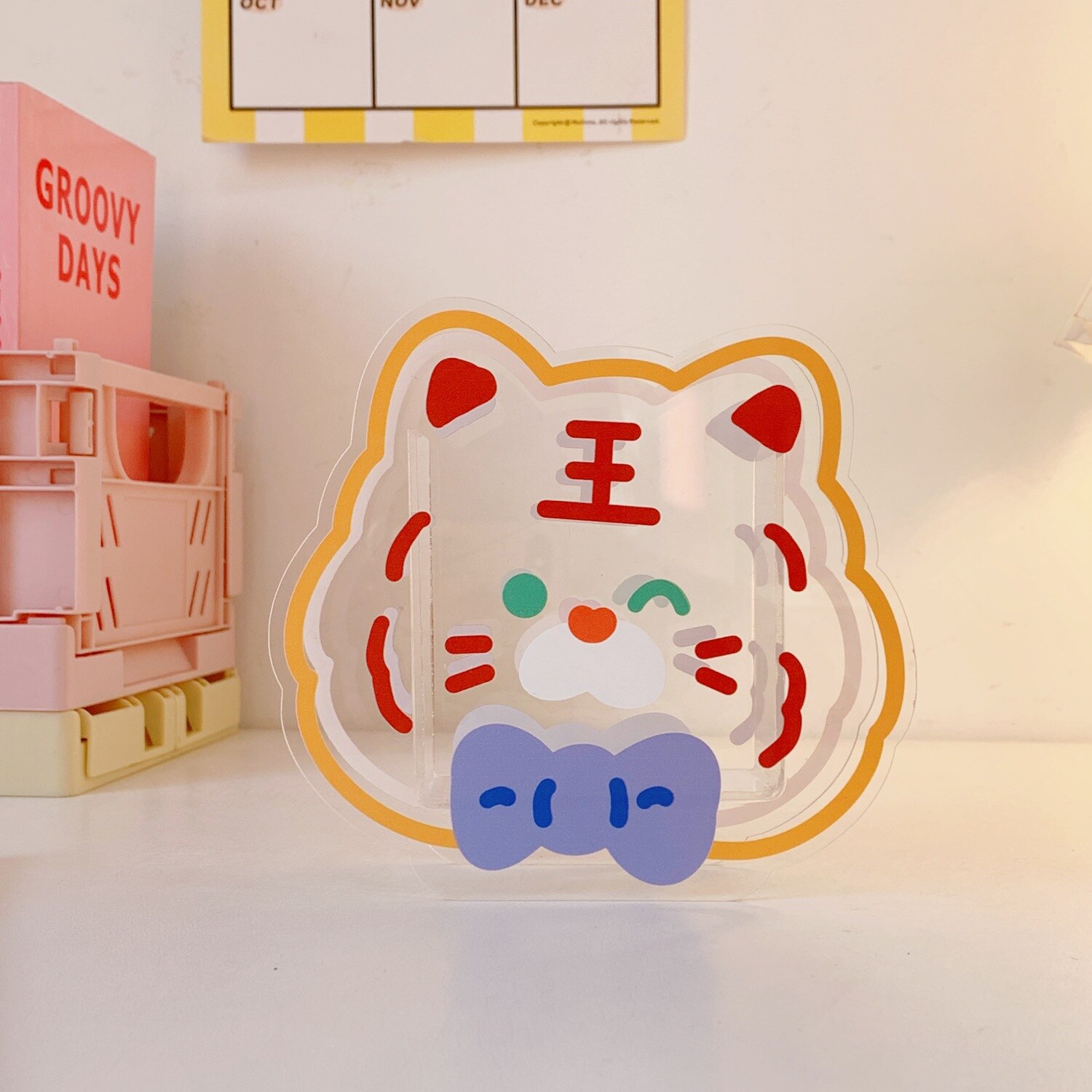 Organizador Kawaii para bolígrafos, caja de almacenamiento bonita, creativa, de acrílico, para decoración de escritorio, transparente, para estudiantes: Cute tiger