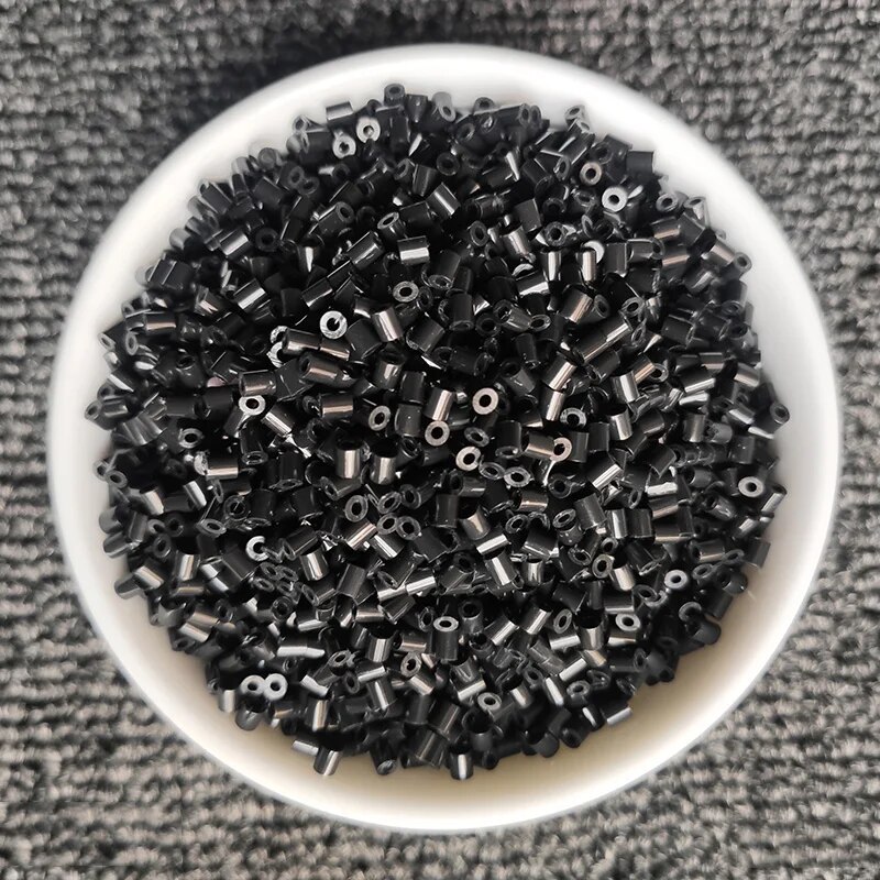 1000 sztuk/paczka 2.6mm Mini koraliki bezpiecznikowe Pixel Puzzle koraliki do topienia żelaza do tworzenia biżuterii DIY wysokiej jakości ręcznie robiona zabawka edukacyjna: WHITE