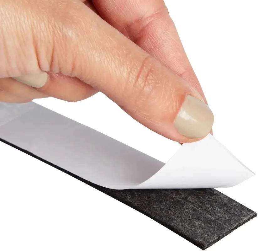 Sterke magnetische tape Zelfklevende magneet Flexibele tapes Thuiskantoor Whiteboards Koelkast Kleverige rubberen magneten Strips DIY-ambachten