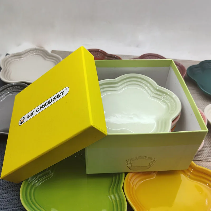 Plum Blossom Small Plate 14cm Sauce Plates French Cool Color Cake Dish Gradual Spit Bone Dishs Tableware Ceramic Dessert