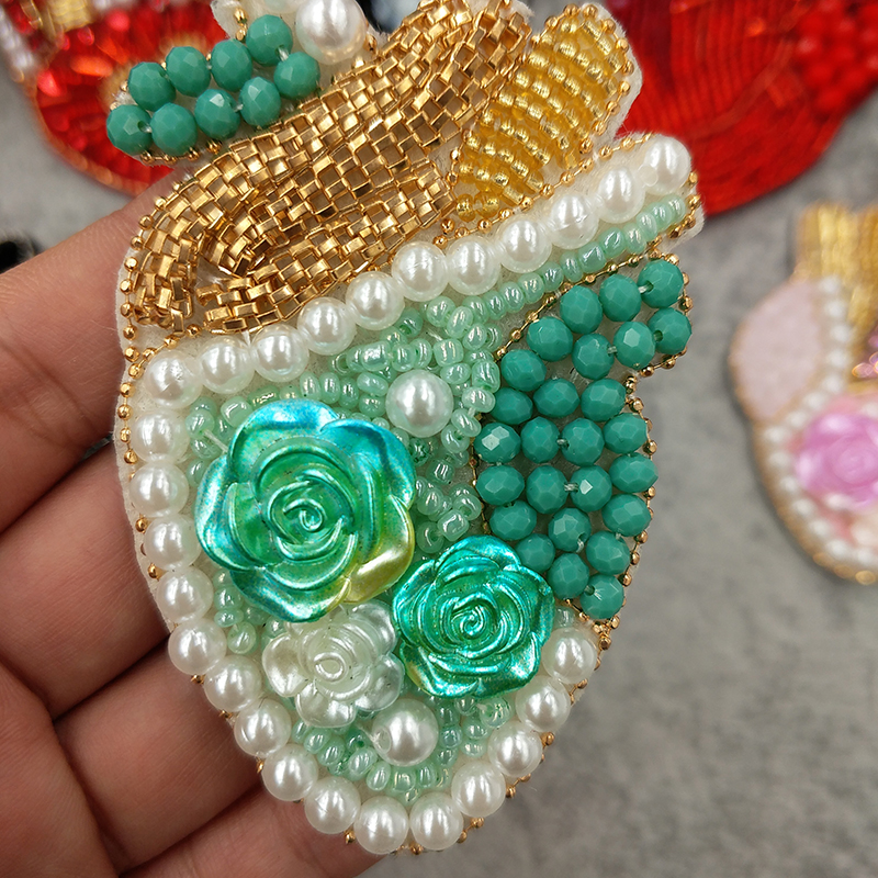 Steentjes Kraal Oog Rode Harten Patches Voor Kleding Geborduurde Applicaties Naai Menselijke Organen Bloem Diamant Badges Stickers