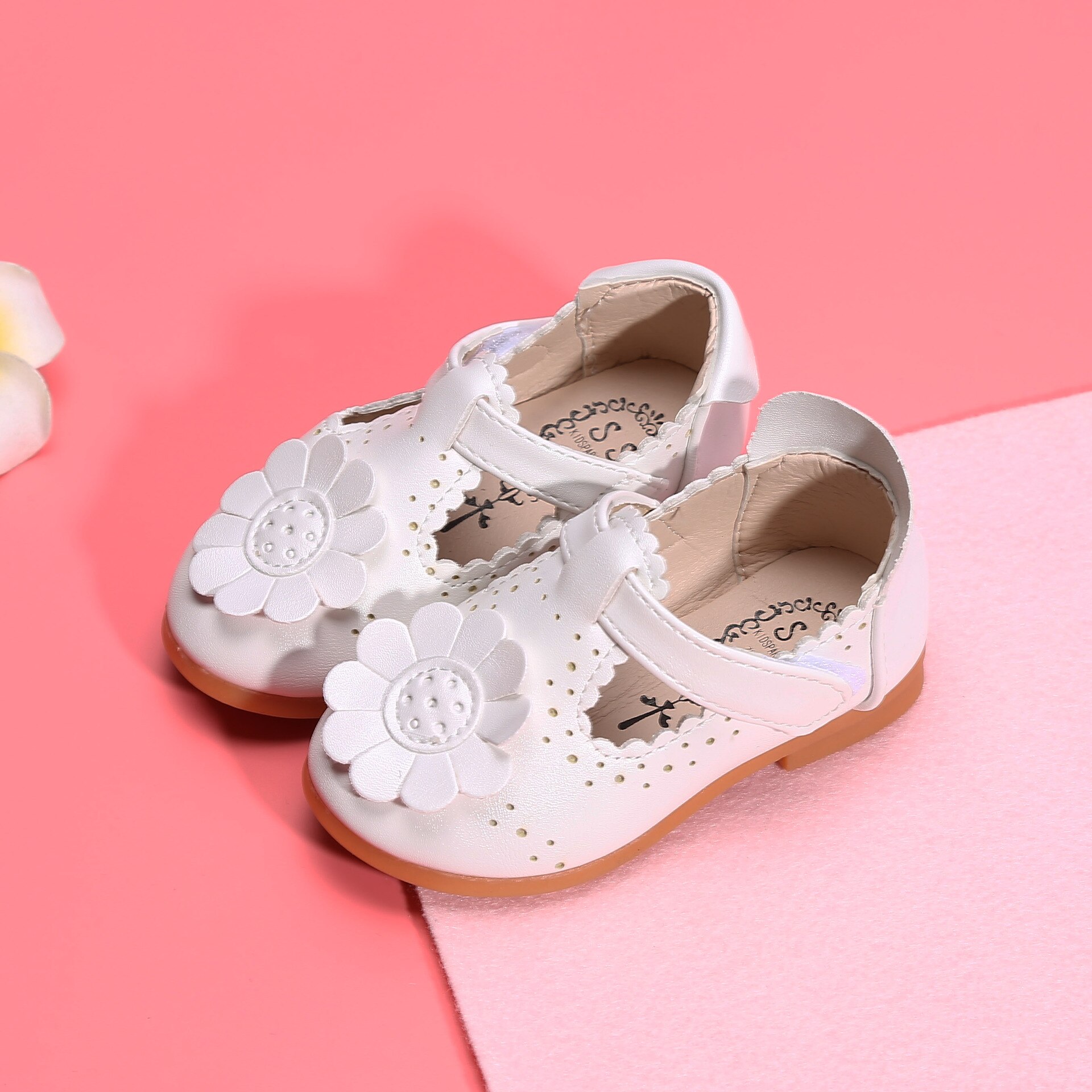 Children's Small Shoes, Women's Princess Shoes, Spring And Autumn Children's Shoes, Korean Version Of The Hollow Girl Shoes