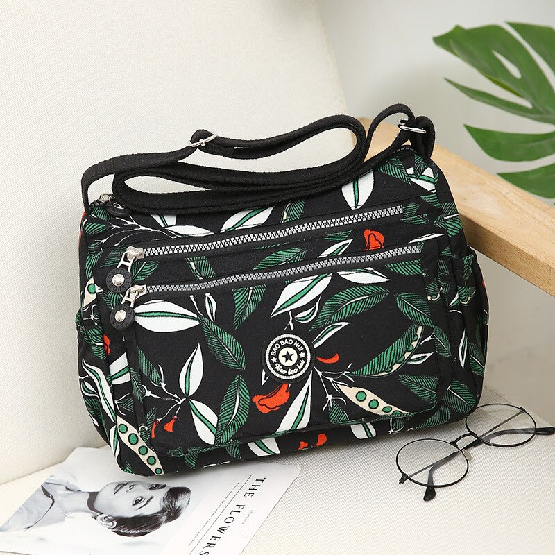 Multi Pocket Handbag Waterproof Nylon Shoulder Bags Zipper Large Capacity Travel Female Crossbody Bags Female Multilayer: Brown