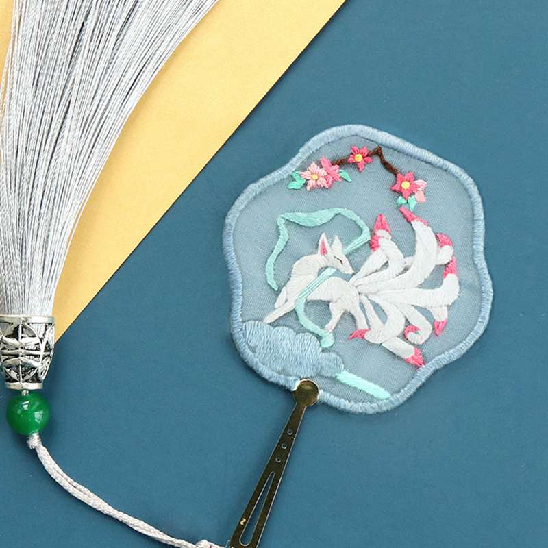 Classical Self-embroidered Bookmark Material Package Embroidery Kit Embroidery Handmade DIY Material Package Antique Bookmark