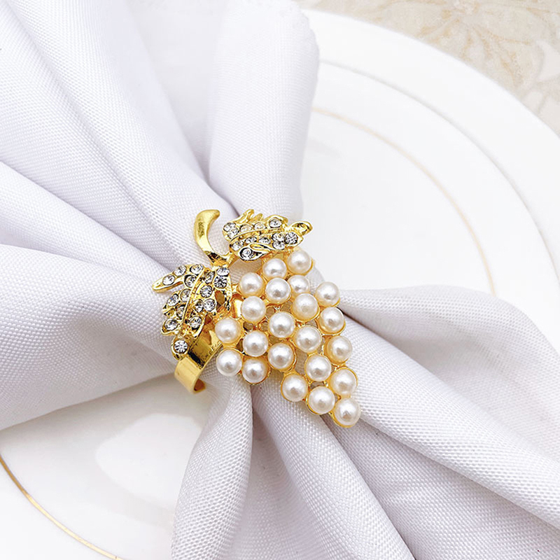 Grapes Napkin Rings with Glittering Imitation Diamond and Pearls Inlay Alloy Napkin Ring Holder