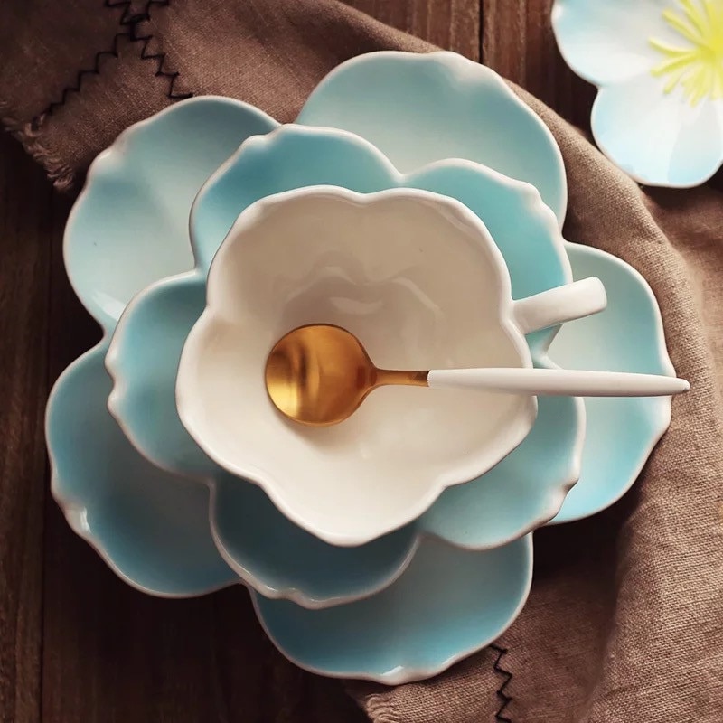 Tasse à café en céramique en forme de fleur avec soucoupe, ensemble de plateaux à Dessert, style européen léger de luxe, romantique, thé de l&#39;après-midi, lait, plat à gâteau