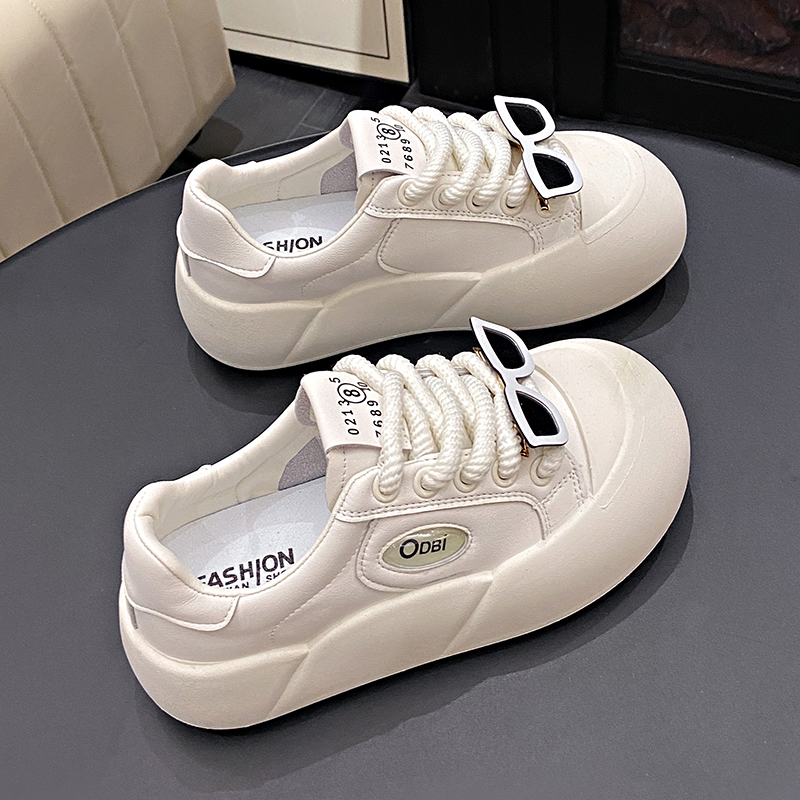CRLAYDK 2024 Nuovo Designer Carino Donne Occhiali Da Ginnastica Big Toe Piattaforma Scarpe di Moda Slip On Skateboard Walking Tennis per le Ragazze