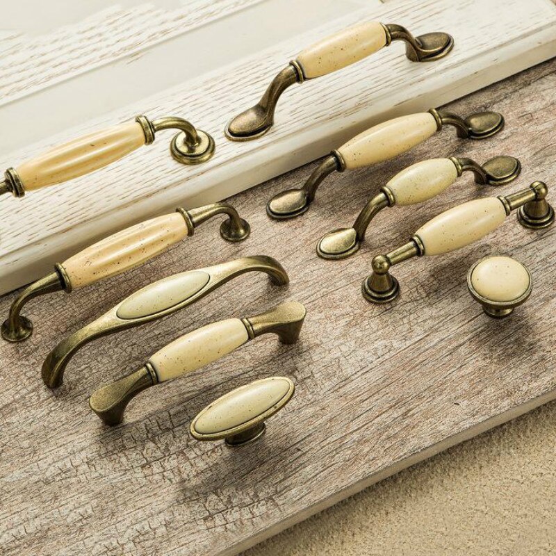 Beige Ceramic Door Handles Antique Furniture Knobs and Handles for Kitchen Cabinet Cupboards Drawer Pulls Concise Drawer Handles