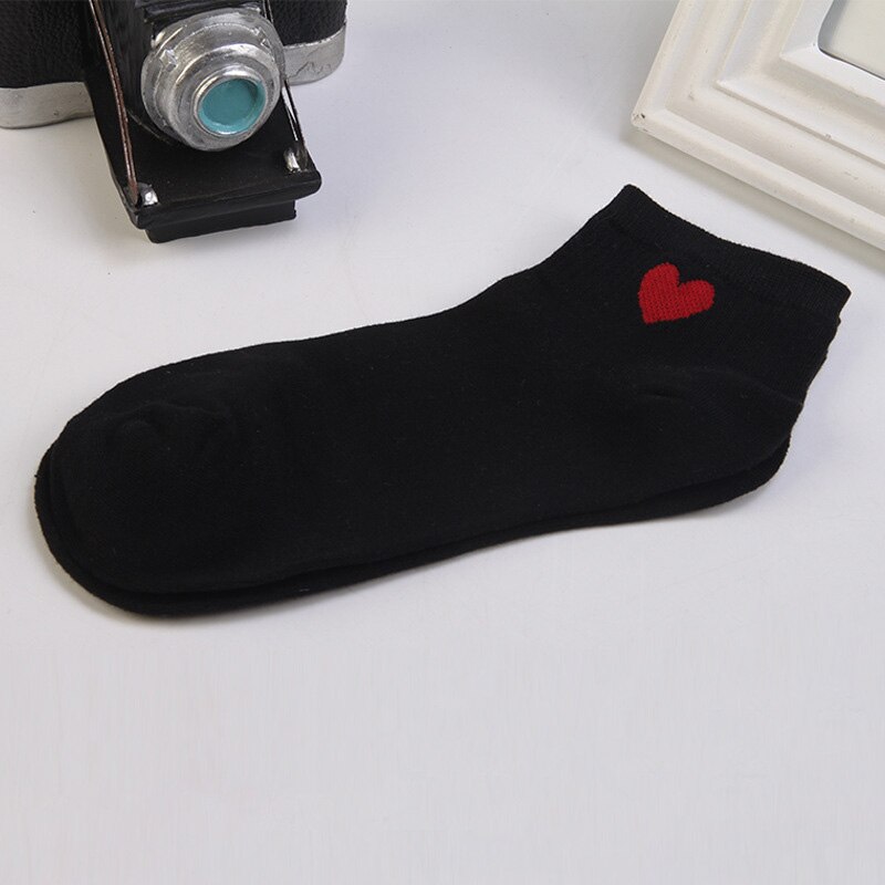 Moda Harajuku kobiety długie skarpetki bawełniane skarpety sportowe japońnarty nowość kocham serce wzór skarpetki Hiphop trwała bawełna fajne skarpetki