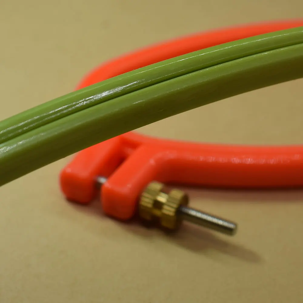 Adjustable Oval Embroidery Frames for Cross Stich Embroidery Hoop Ring Sewing Sewing Needlework Quilting Accesseries Tools