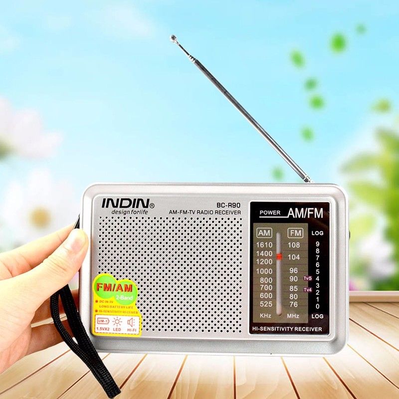 Portable Pocket Radio FM 76-108 AM 530-1600 KHz World Receiver Built in Speaker