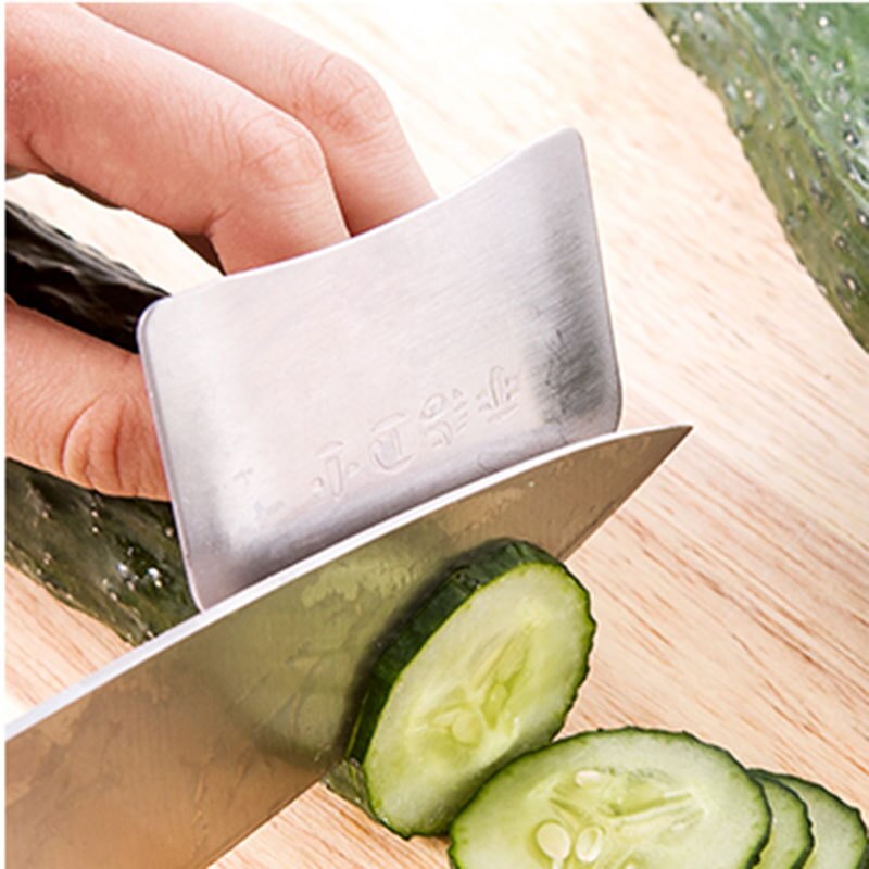 Kitchen stainless steel cut-off device, cutting vegetable hand guard, finger guard, anti-cutting hand cutting aid