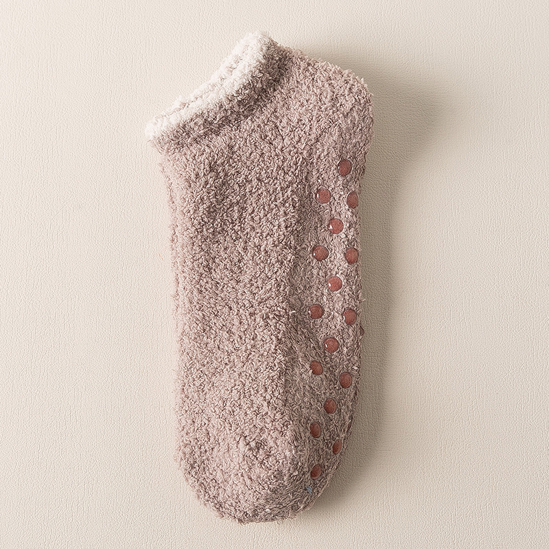 Women's Slouch Socks Women Thickened Coral Fleece Warm Indoor Floor Silicone Non-slip Invisible Cotton Boat Socks Hipster: CORAL RED
