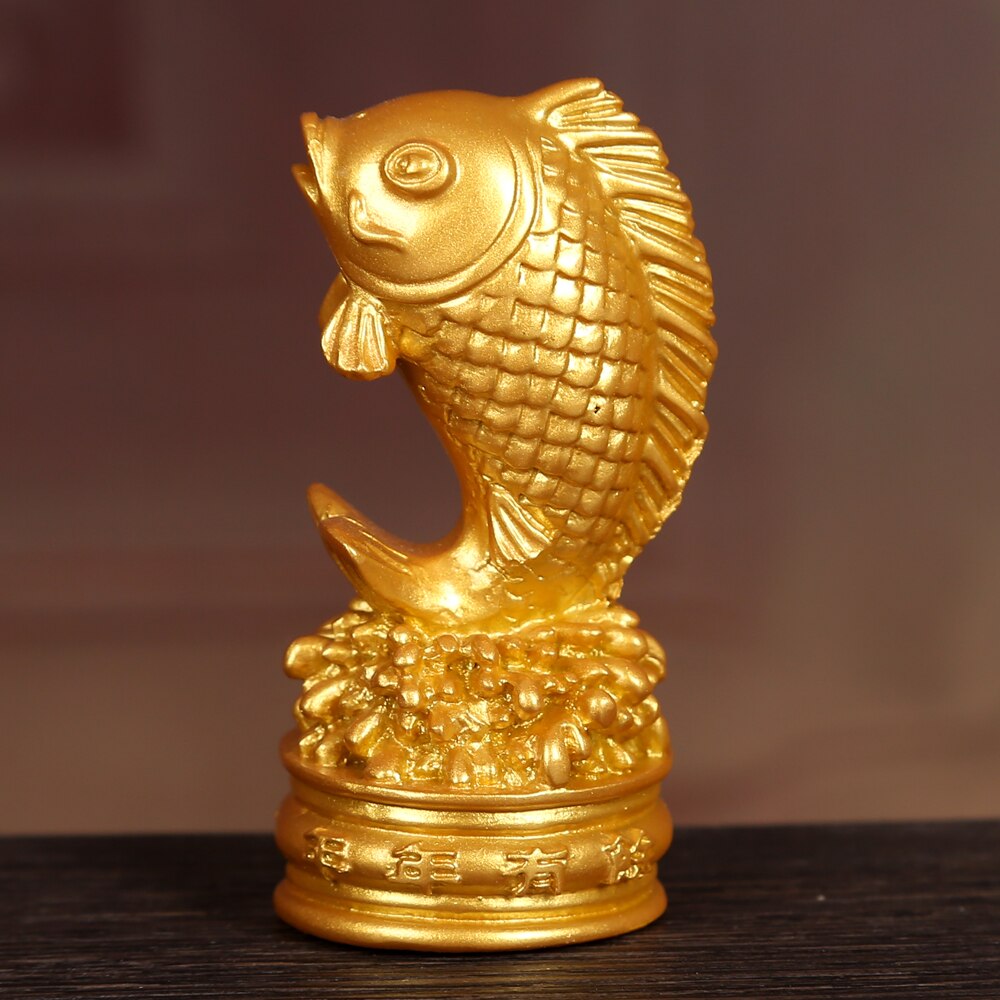 Chinese golden feng shui decorations, hand-carved animal sculptures, fish statues, handicrafts, home decoration accessories