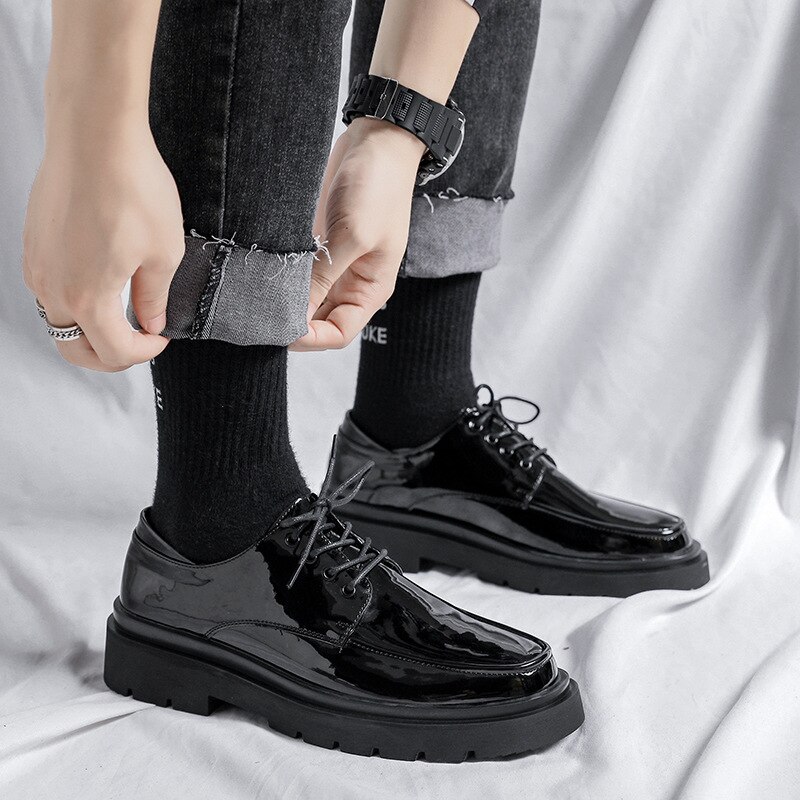 Zapatos informales de charol para hombre, calzado de oficina y negocios, ropa de calle coreana japonesa, zapatos de Hipster Vintage, zapatos de boda