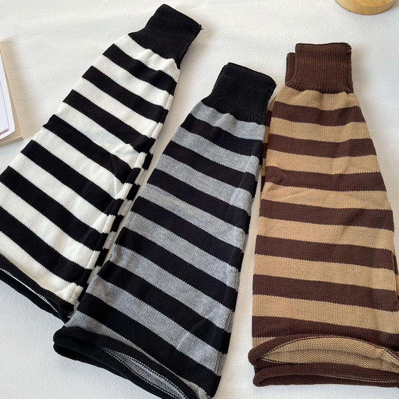 Naisten raidalliset säärystimet lolita pitkät sukat neulotut leggingsit japanilaiset makeiset talvisukat kawaii käsivarren nilkan lämmittimet tyttö