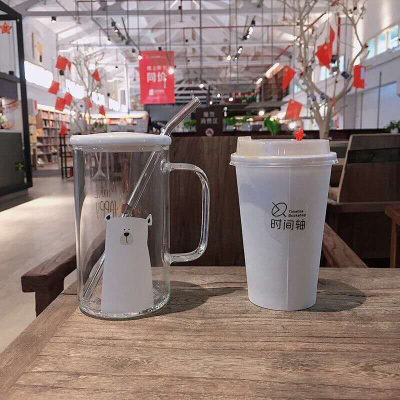 High borosilicate glass Glass Cup Bear Pattern Transparent Glass Bottle Drinking tea cup with Straw with Lid Cute Large Capacity